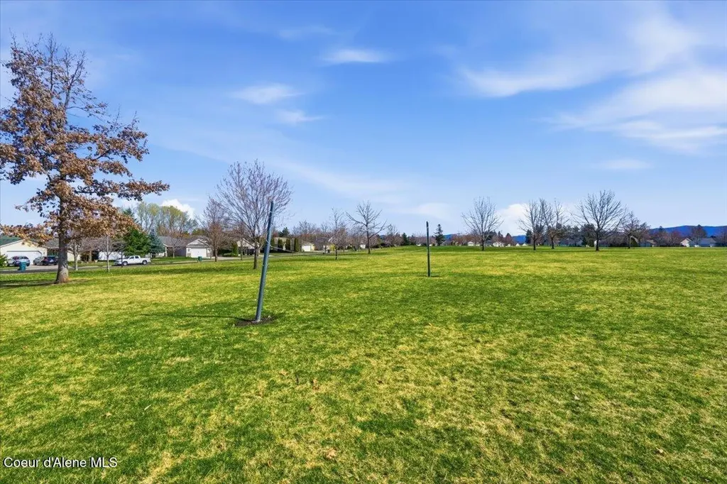 2472 W Warwick Court Hayden ID 83835