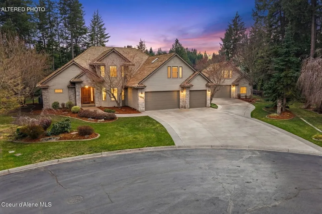 1268 E Woodstone Court Hayden ID 83835