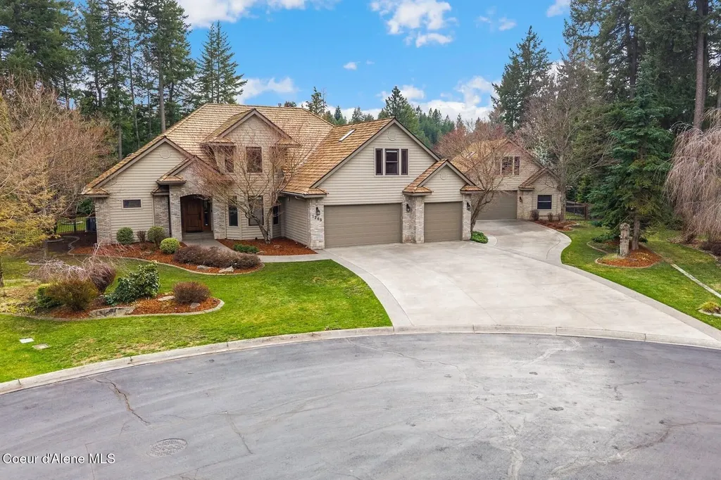 1268 E Woodstone Court Hayden ID 83835