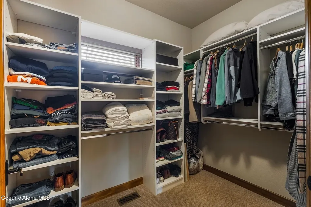 1268 E Woodstone Court Hayden ID 83835