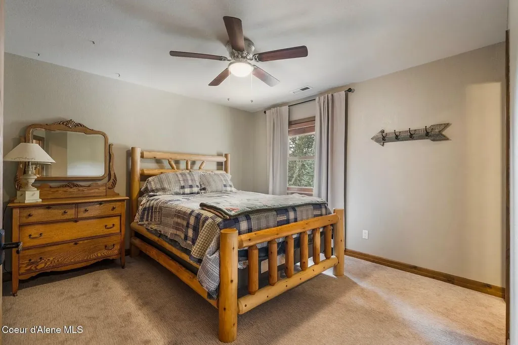 1268 E Woodstone Court Hayden ID 83835