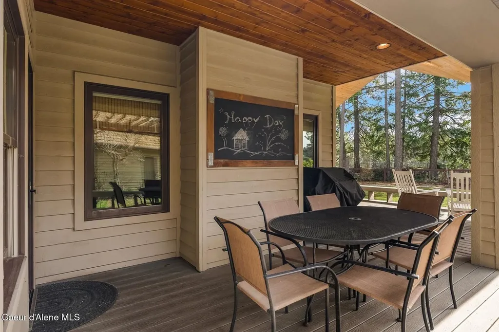 1268 E Woodstone Court Hayden ID 83835
