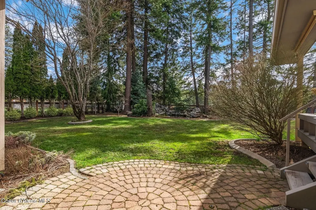 1268 E Woodstone Court Hayden ID 83835