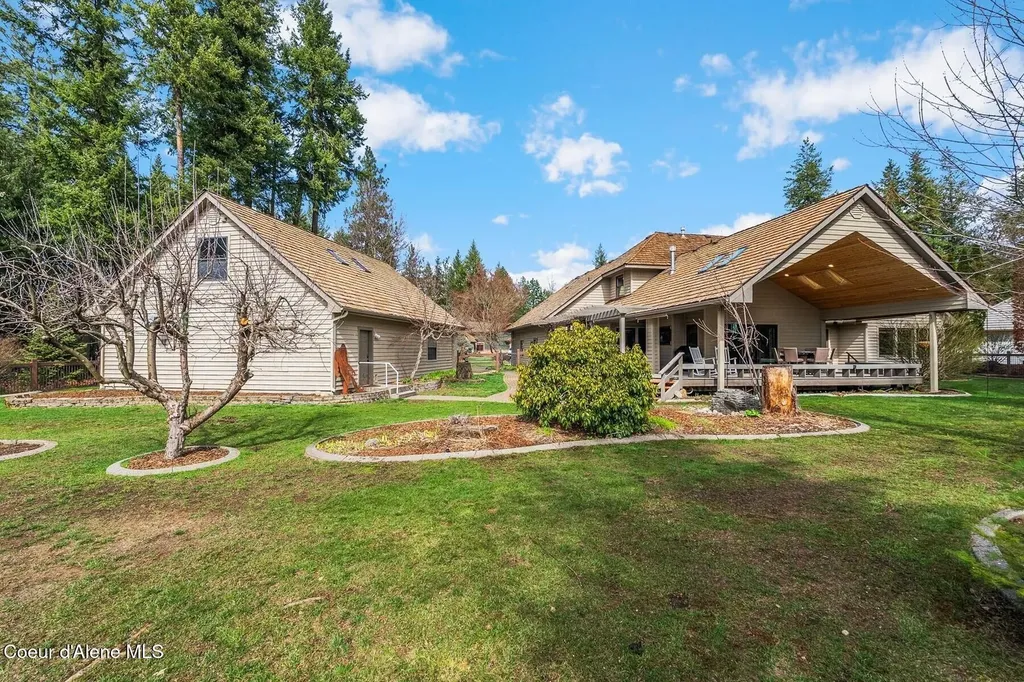 1268 E Woodstone Court Hayden ID 83835