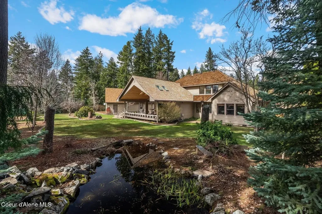 1268 E Woodstone Court Hayden ID 83835