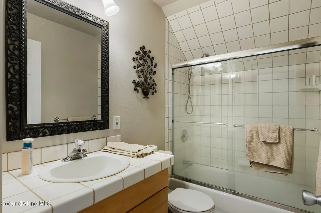 1268 E Woodstone Court Hayden ID 83835