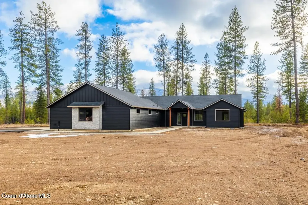 38 Cannon Lane Blanchard ID 83804
