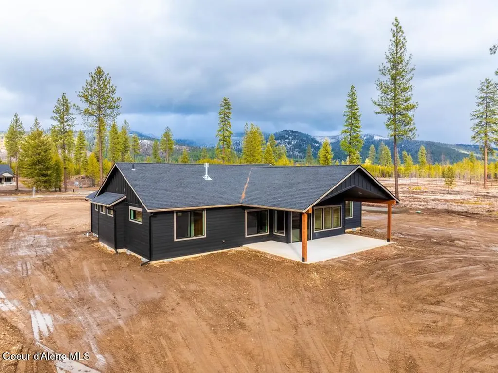 38 Cannon Lane Blanchard ID 83804