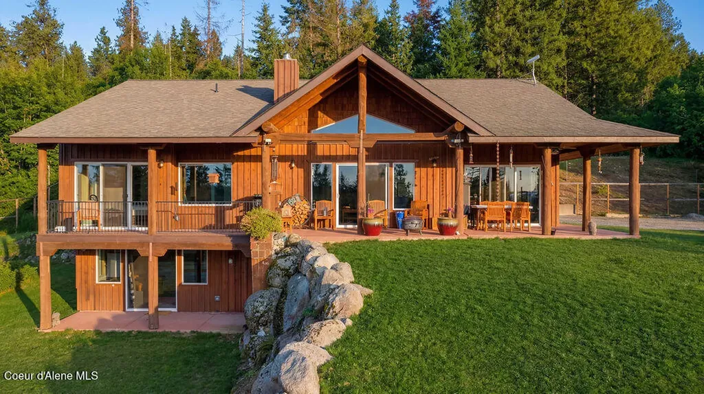 8919 E Challenge Road Hayden ID 83835