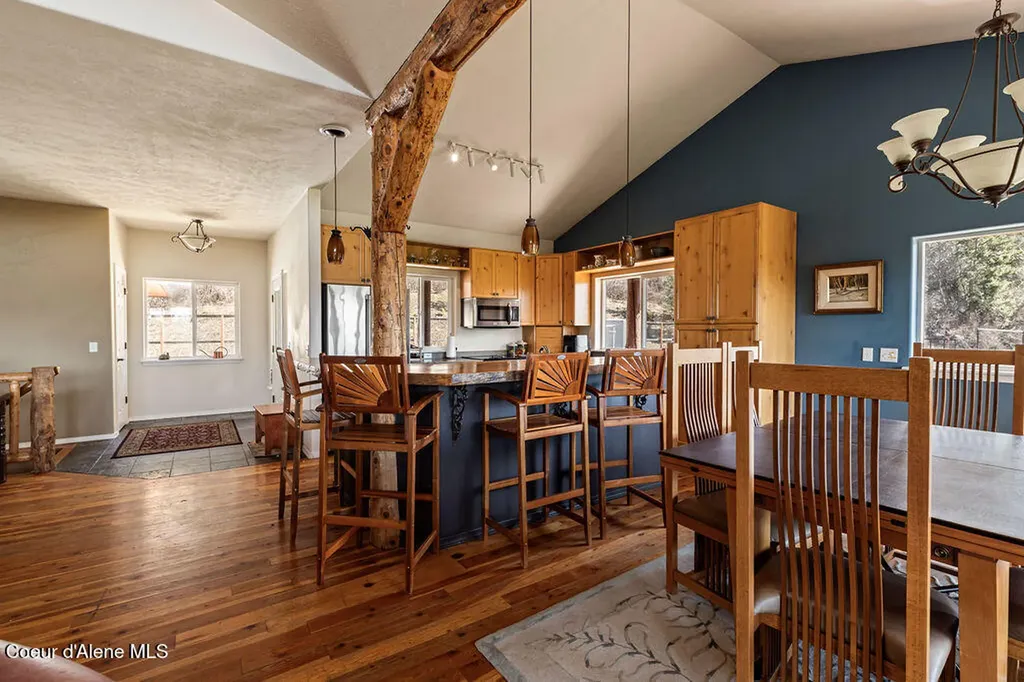 8919 E Challenge Road Hayden ID 83835