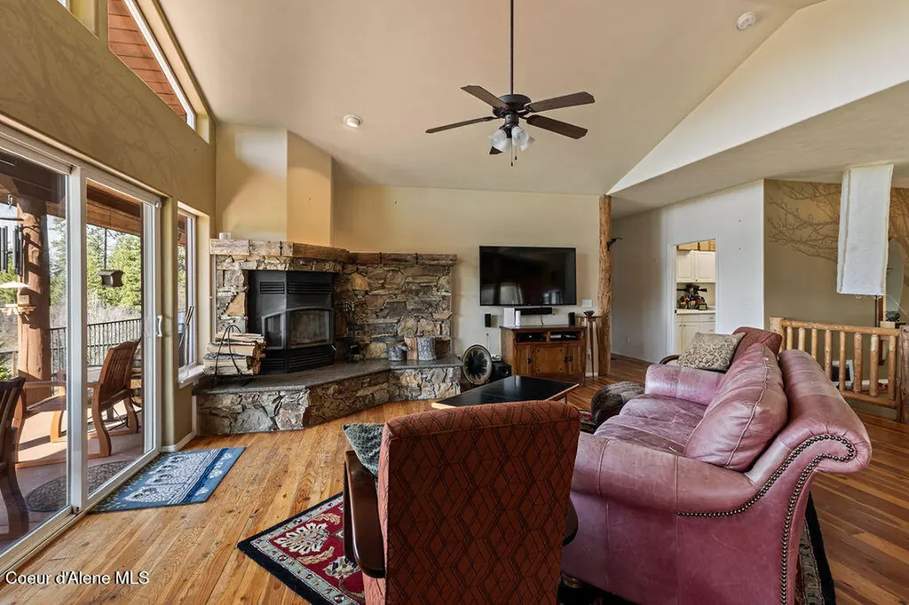 8919 E Challenge Road Hayden ID 83835
