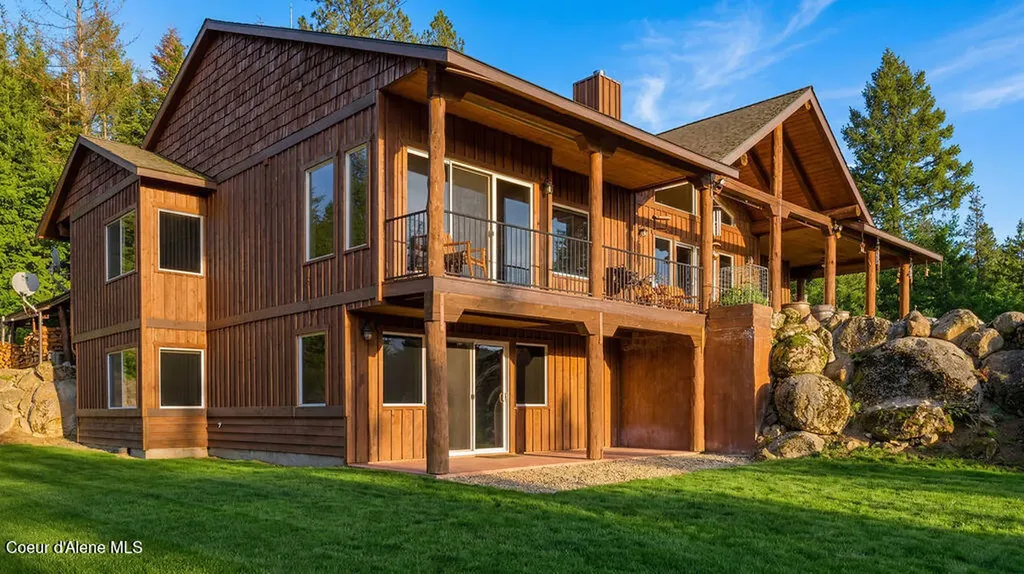 8919 E Challenge Road Hayden ID 83835
