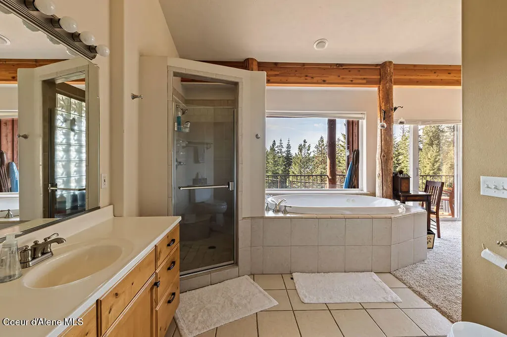8919 E Challenge Road Hayden ID 83835