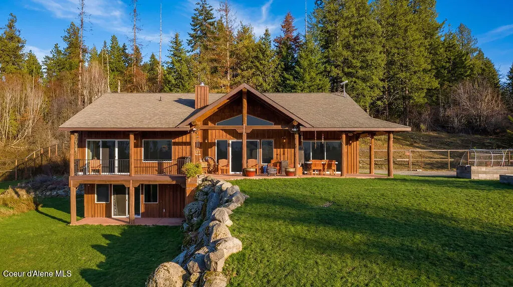 8919 E Challenge Road Hayden ID 83835