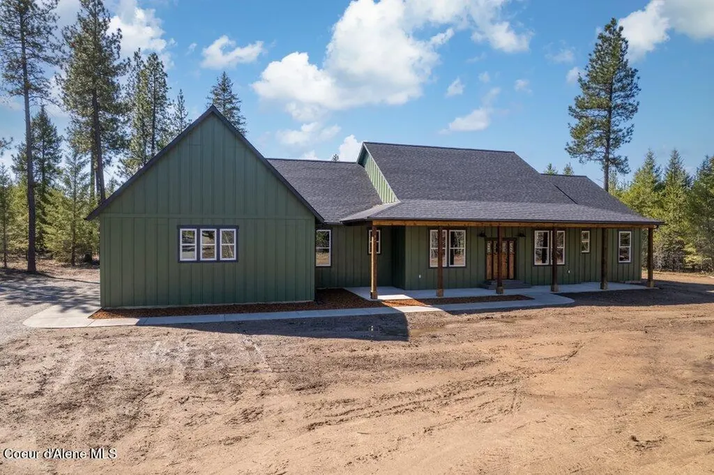 708 Tweedie Road Blanchard ID 83804