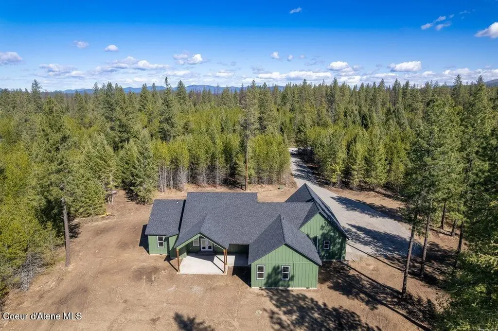 708 Tweedie Road Blanchard ID 83804