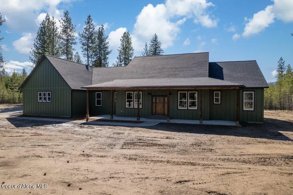 708 Tweedie Road Blanchard ID 83804