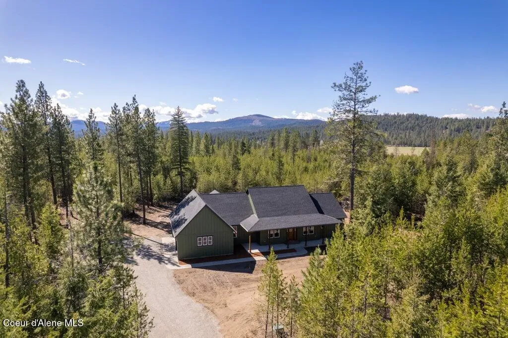 708 Tweedie Road Blanchard ID 83804