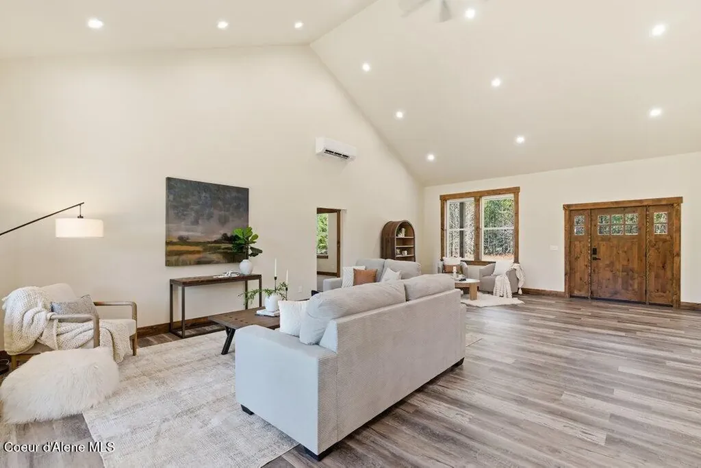 708 Tweedie Road Blanchard ID 83804