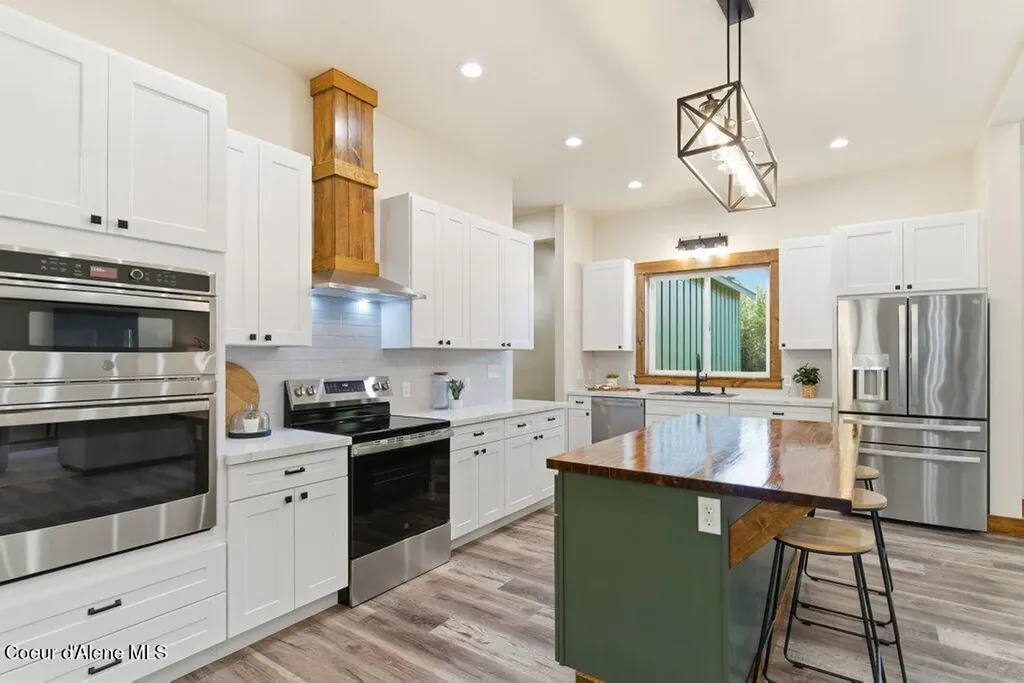 708 Tweedie Road Blanchard ID 83804