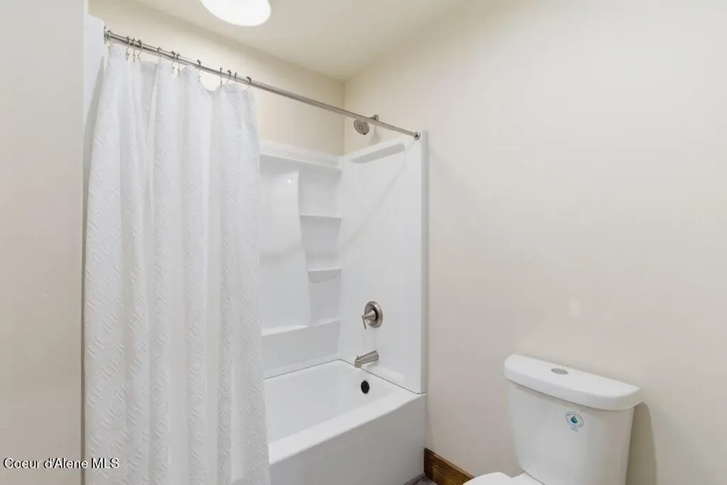708 Tweedie Road Blanchard ID 83804