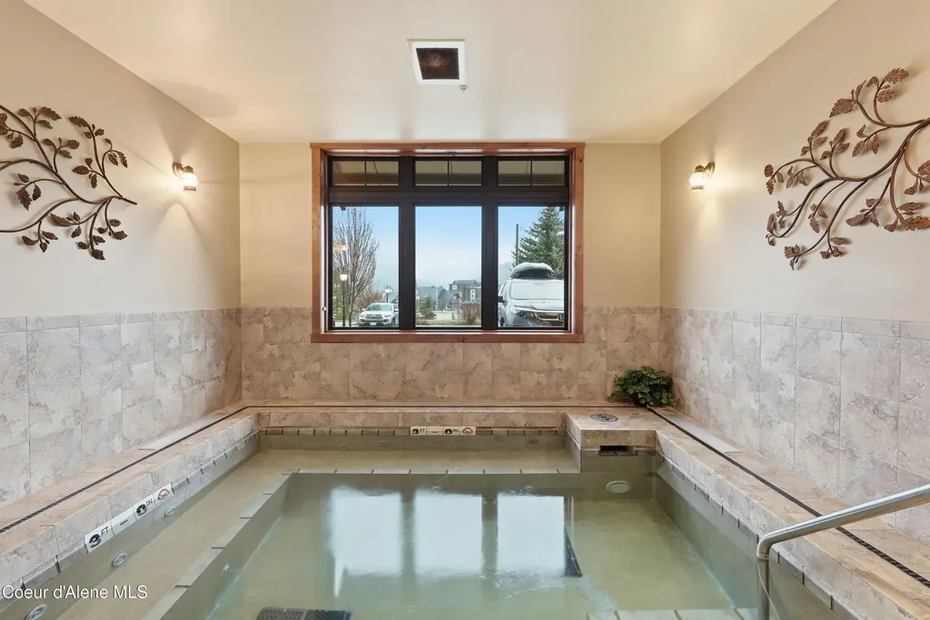 834 Mckinley Avenue Kellogg ID 83837