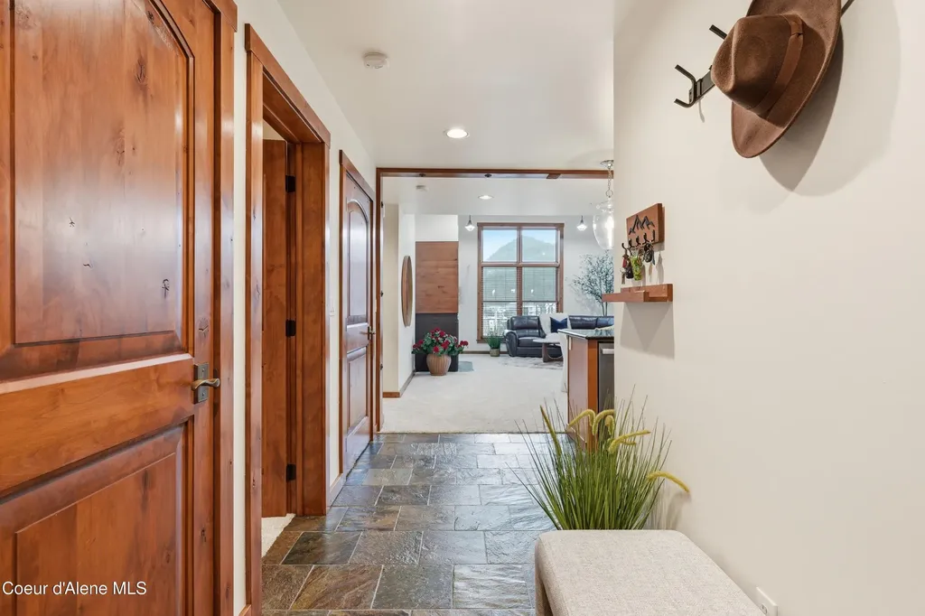 834 Mckinley Avenue Kellogg ID 83837