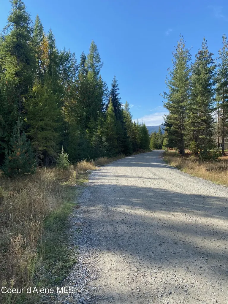 Nna Cougar Road Lot 1a Naples ID 83847