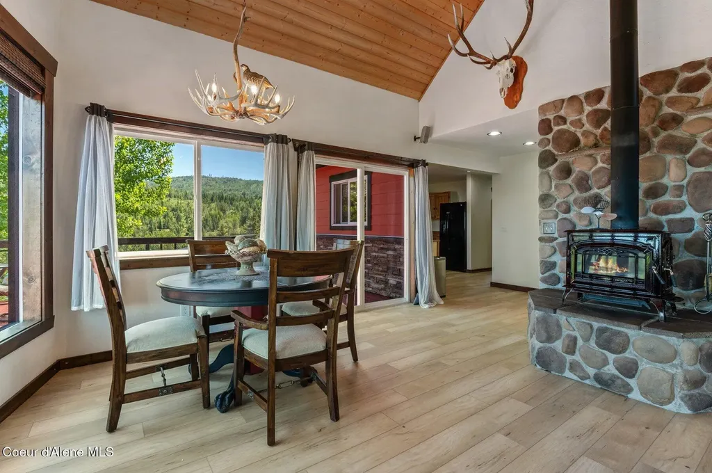 2902 Jewel Lake Lots 3&4 Road Sagle ID 83860