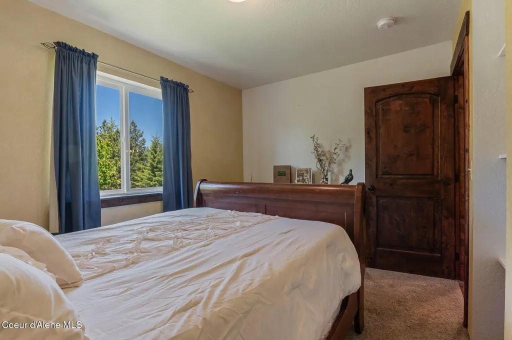 2902 Jewel Lake Lots 3&4 Road Sagle ID 83860