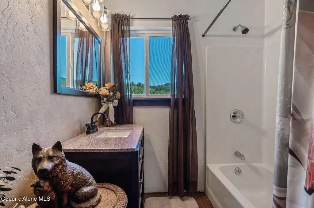 2902 Jewel Lake Lots 3&4 Road Sagle ID 83860