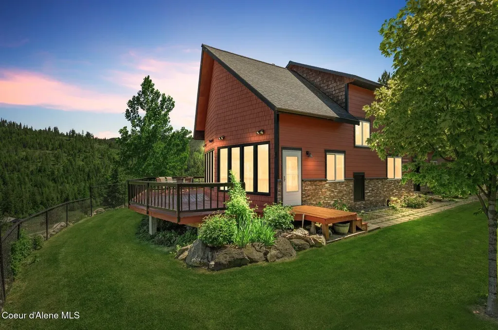 2902 Jewel Lake Lots 3&4 Road Sagle ID 83860