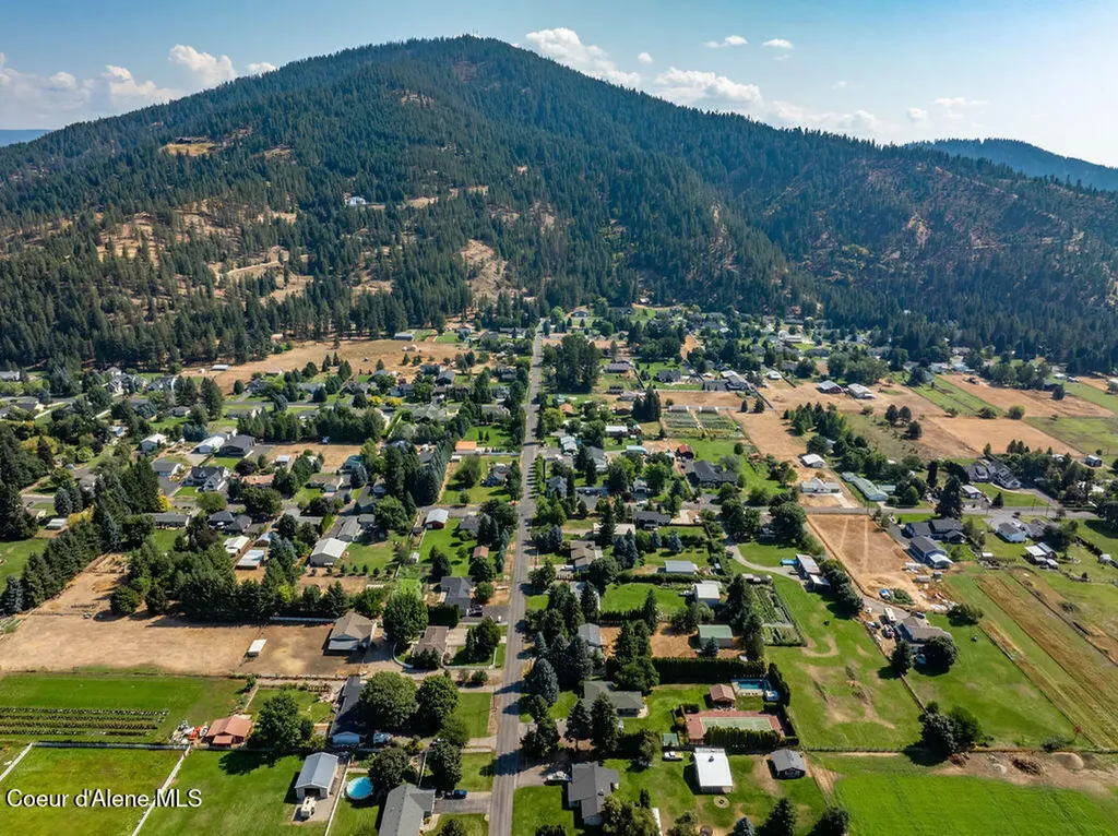 1772 E Hanley Avenue Dalton Gardens ID 83815