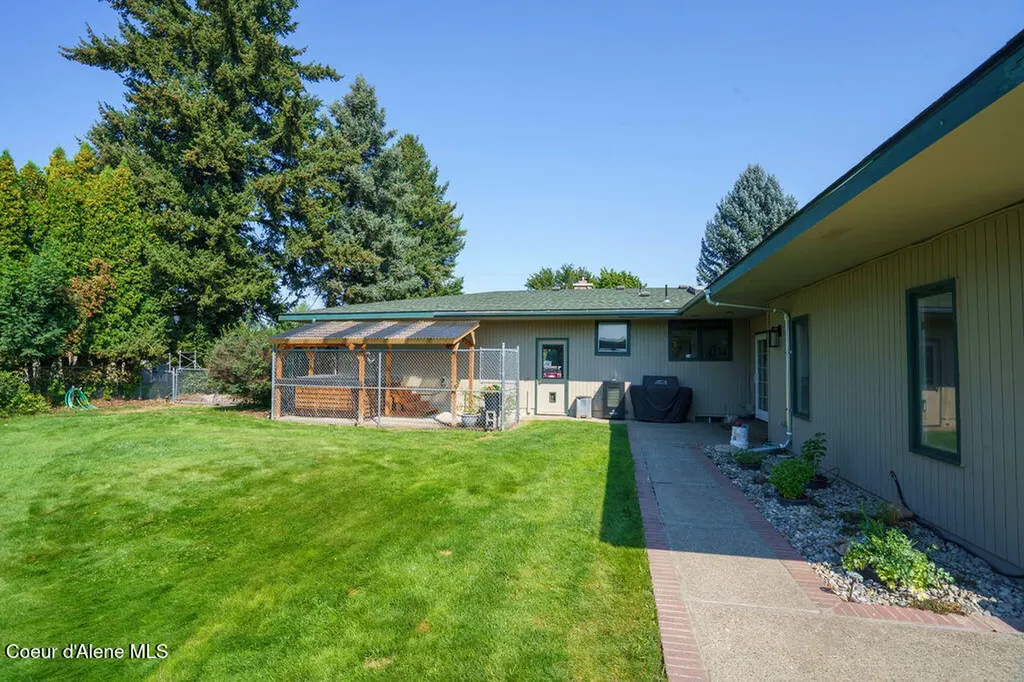 1772 E Hanley Avenue Dalton Gardens ID 83815