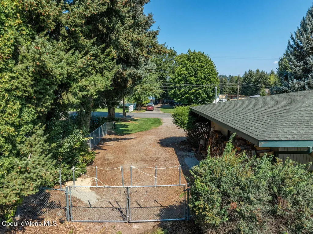 1772 E Hanley Avenue Dalton Gardens ID 83815