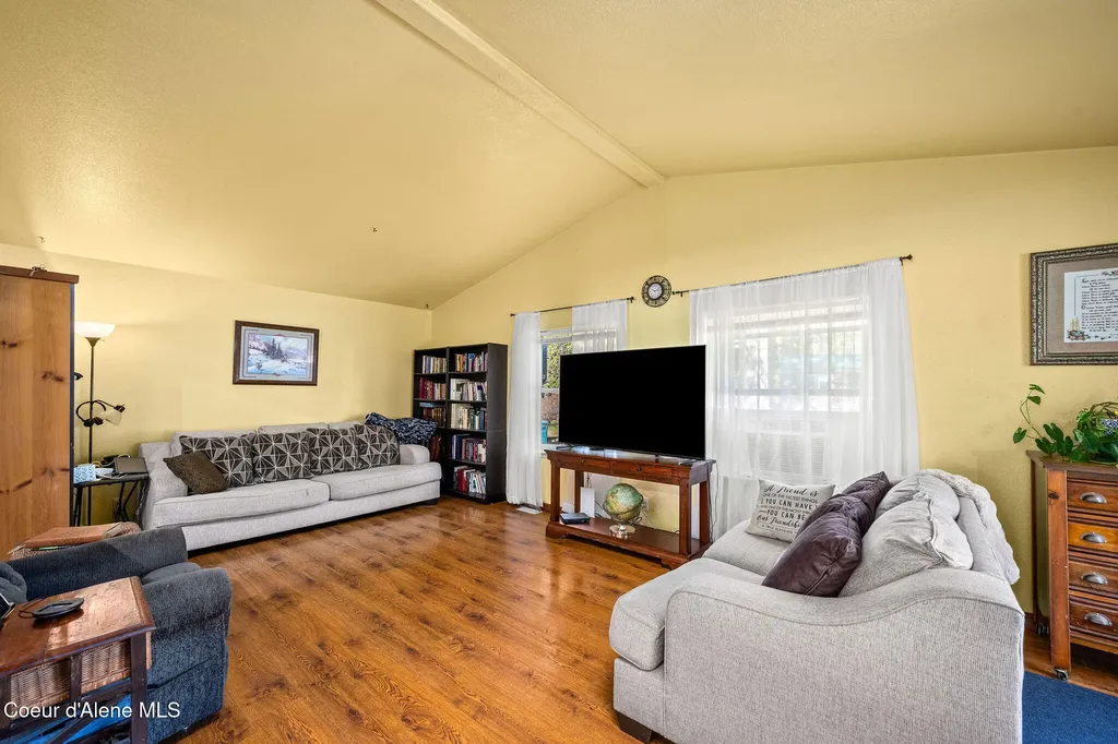 8507 E Son Shine Way Athol ID 83801