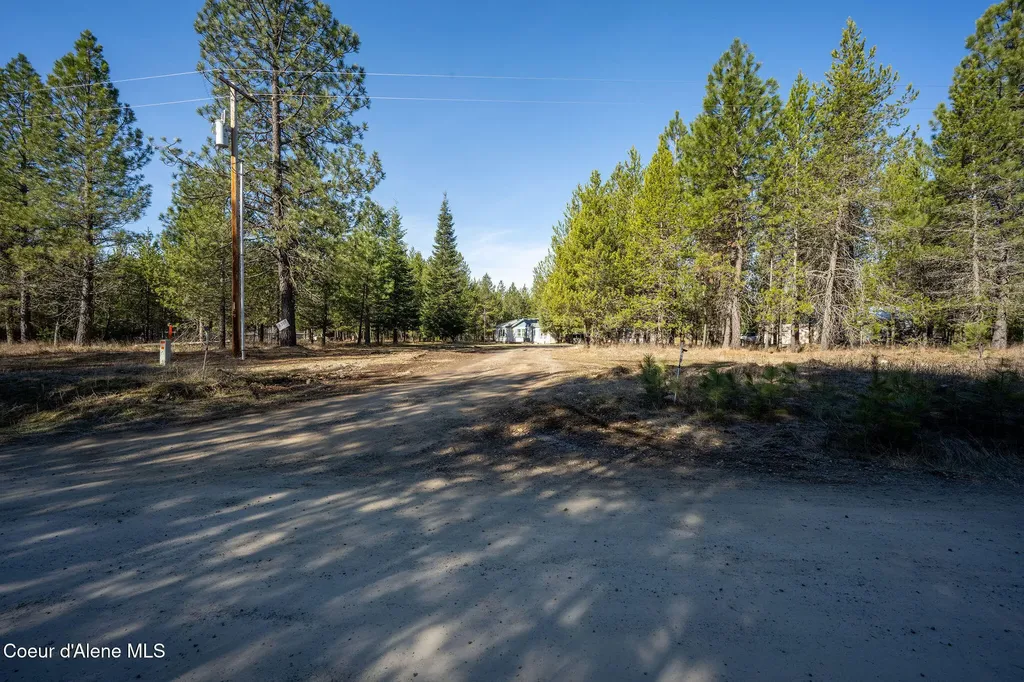 8507 E Son Shine Way Athol ID 83801