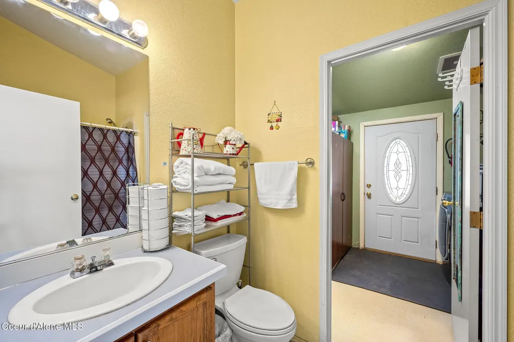 8507 E Son Shine Way Athol ID 83801