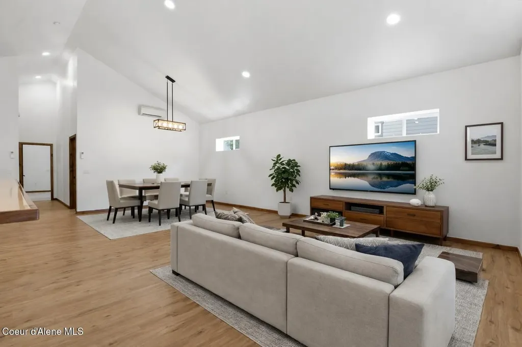 253 Hanaford Road Blanchard ID 83804