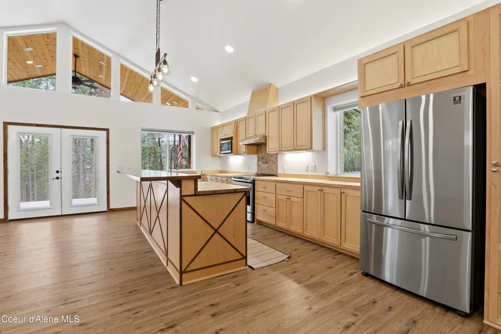 253 Hanaford Road Blanchard ID 83804