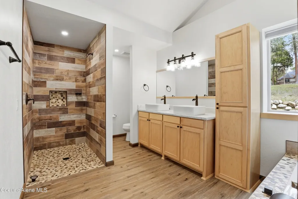253 Hanaford Road Blanchard ID 83804