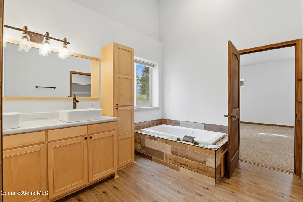 253 Hanaford Road Blanchard ID 83804