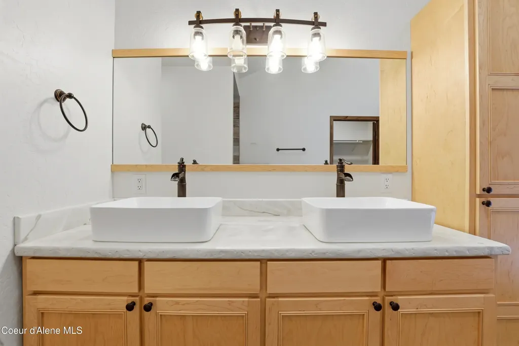 253 Hanaford Road Blanchard ID 83804