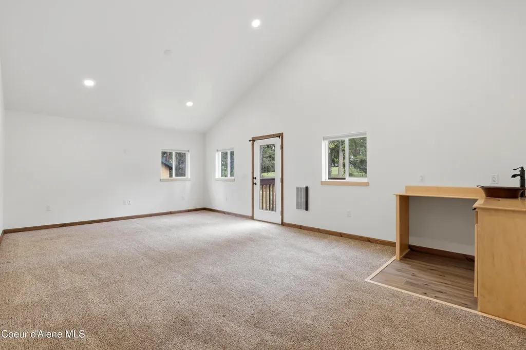 253 Hanaford Road Blanchard ID 83804
