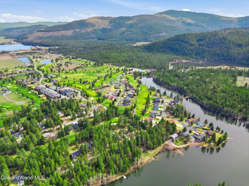 253 Hanaford Road Blanchard ID 83804