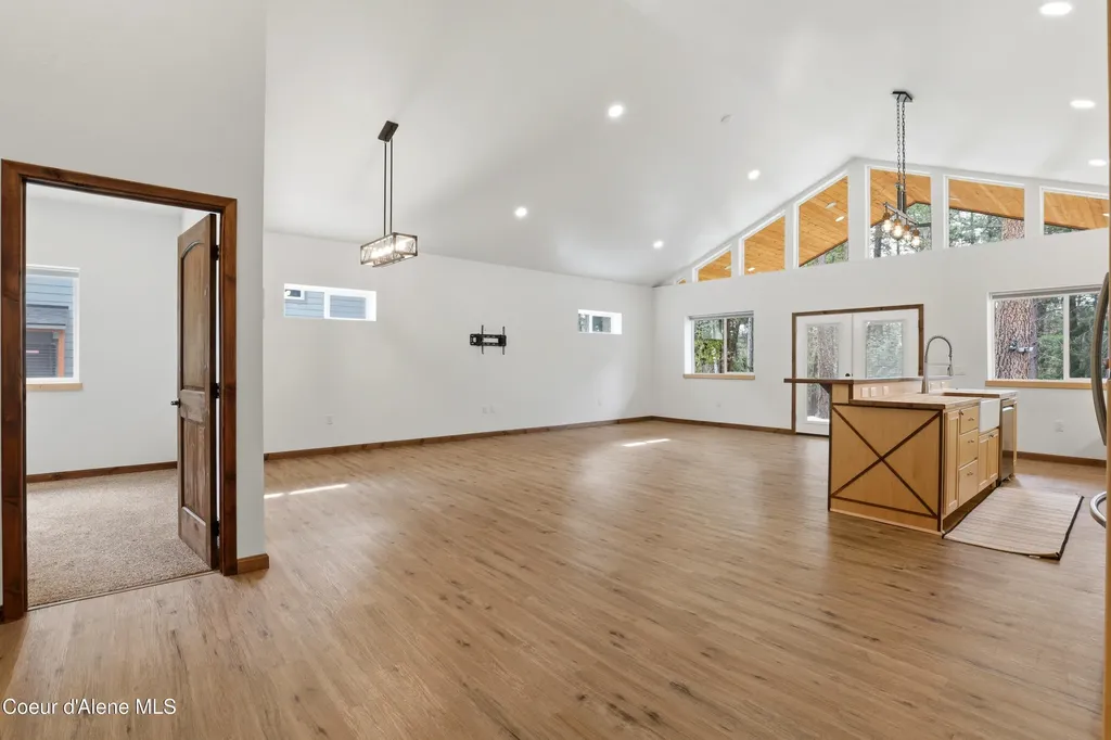 253 Hanaford Road Blanchard ID 83804