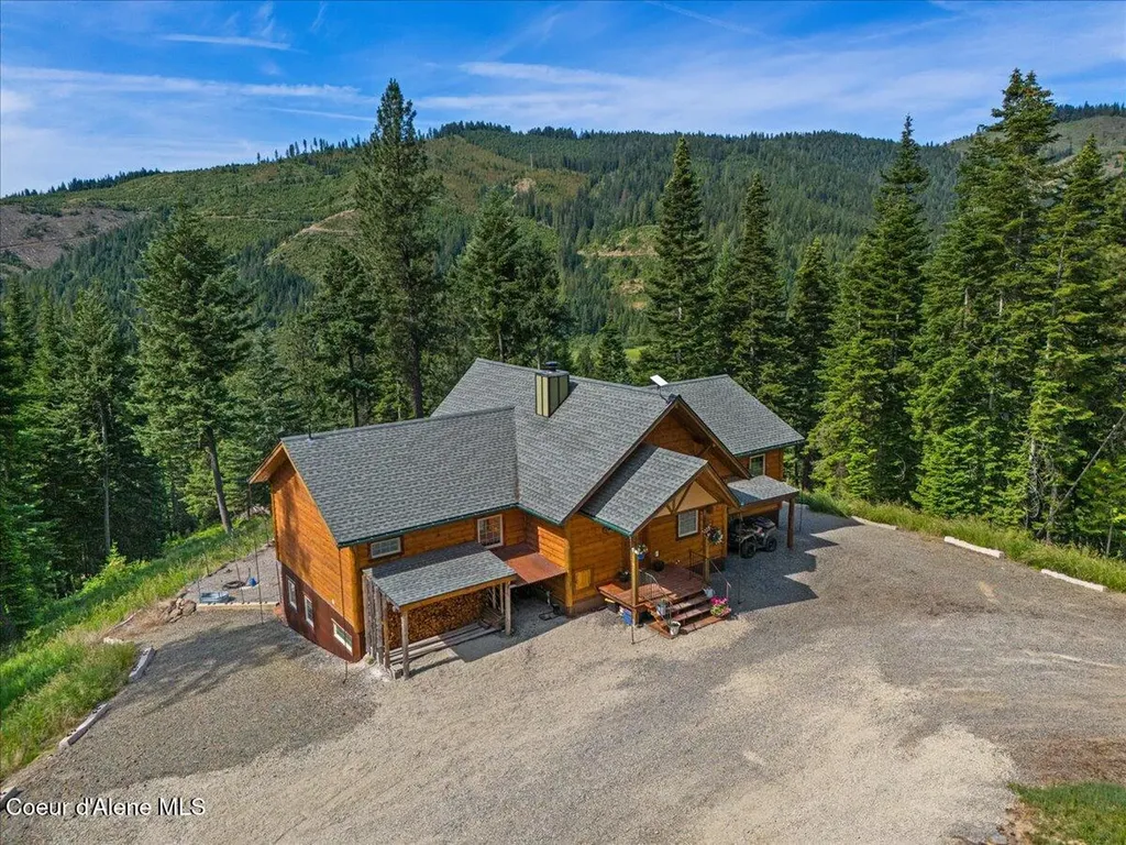 21807 E Doyle Road Cataldo ID 83810