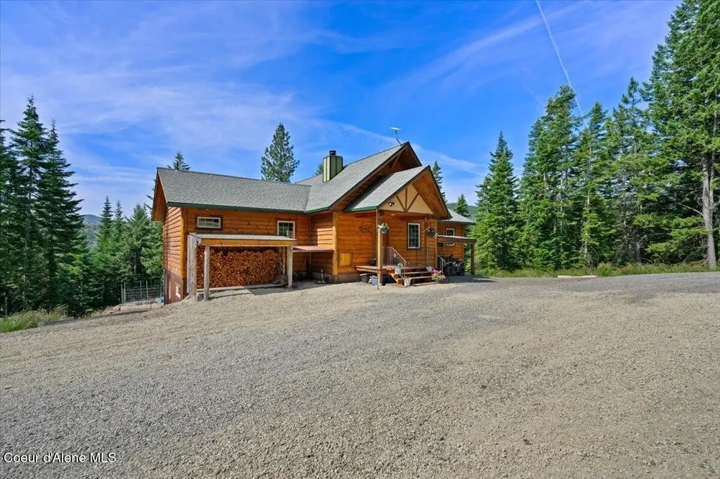 21807 E Doyle Road Cataldo ID 83810