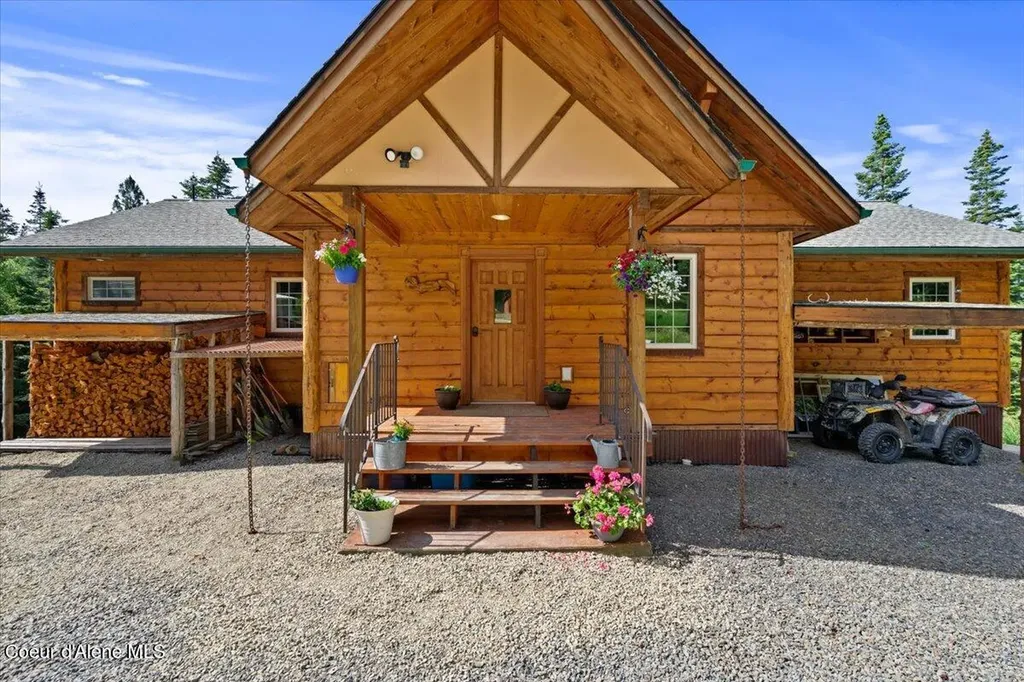 21807 E Doyle Road Cataldo ID 83810