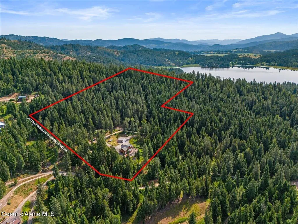 21807 E Doyle Road Cataldo ID 83810